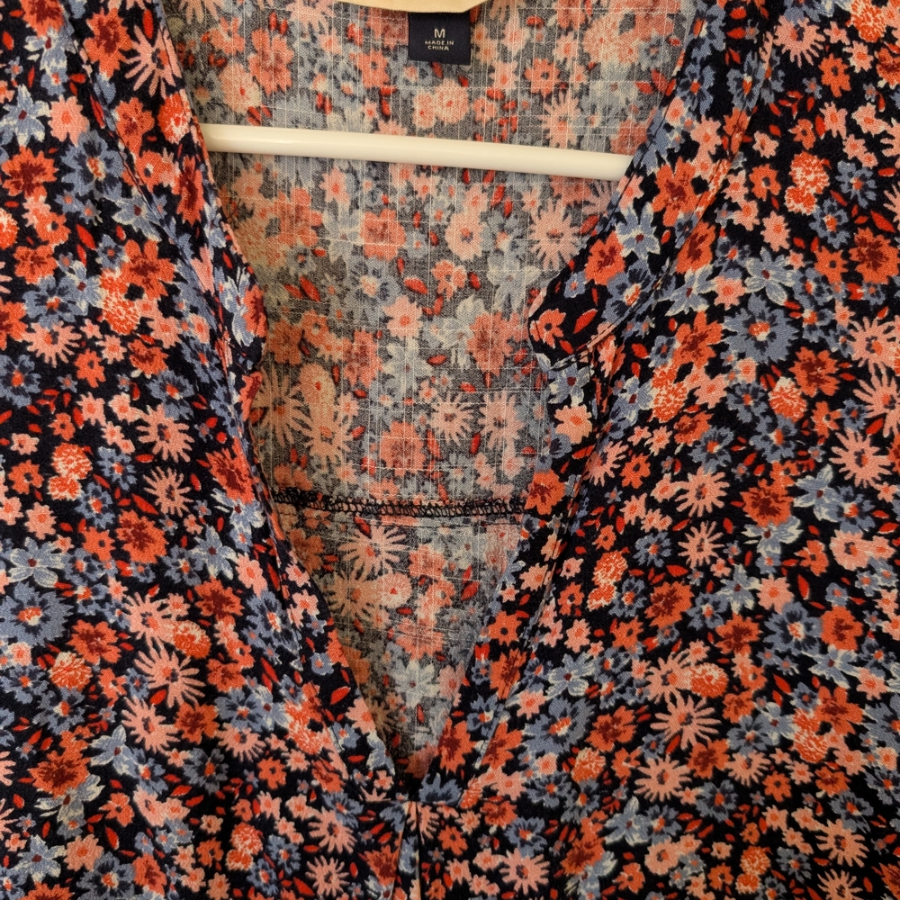 Universal Thread Women's Floral Sleeveless Top - Picture 3 of 6